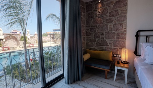 Deluxe-Doppelzimmer, Poolseite