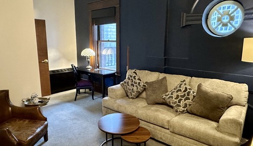 Suite, 1 King-Bett und Schlafsofa
