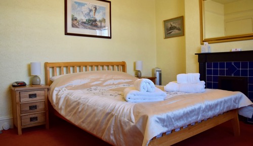 Doppelzimmer, Badewanne