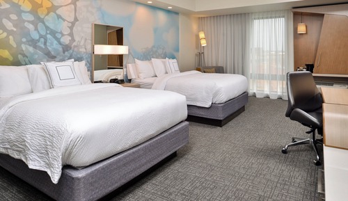 Zimmer, 2 Queen-Betten, Nichtraucher (Mobility/Hearing Access, Roll-In Shwr)