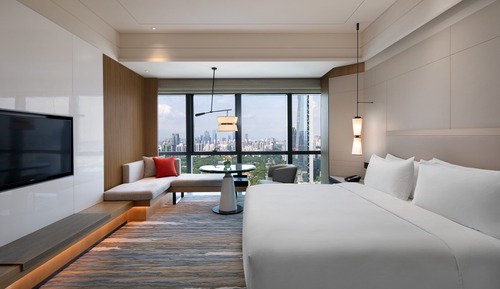 Standardzimmer, 1 King-Bett, Zutritt zur Club Lounge, Stadtblick