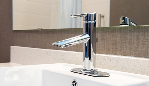 Suite, Mehrere Betten (Mobility/Hearing Access, Roll-In Shwr)