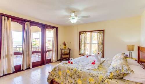 Luxury-Villa, 2 Schlafzimmer, 2 Bäder, Strandnähe