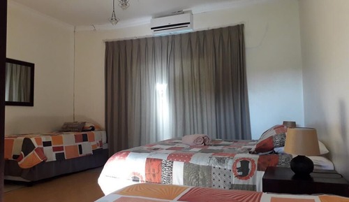 Standard-Vierbettzimmer