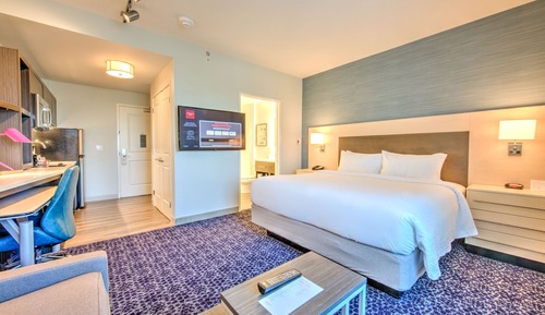 Studio, 1 King-Bett und Schlafsofa (Hearing Accessible)