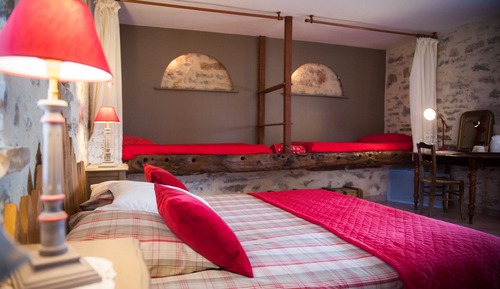 Familien-Vierbettzimmer
