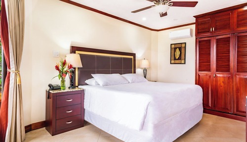 Tulemar Deluxe Suite