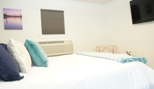 Suite Modern with City View