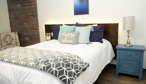 Basic-Einzelzimmer, 1 Doppelbett, eigenes Bad