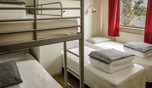 Familien-Vierbettzimmer, Gemeinschaftsbad