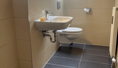 Basic-Apartment, eigenes Bad, Stadtblick (Apartment für 4 Personen)