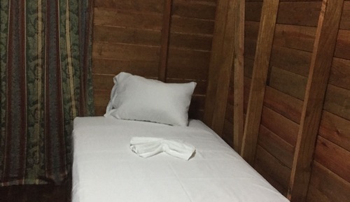 Basic-Doppel- oder -Zweibettzimmer