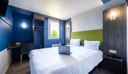Zimmer, 1 Doppelbett (Pop)