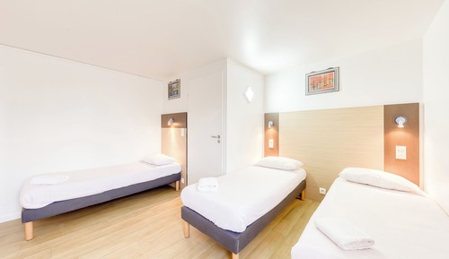 Dreibettzimmer, 3 Einzelbetten