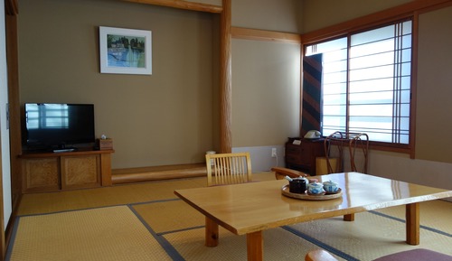 Traditional-Zimmer (Japanese Style, for 2 People)