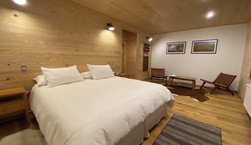 Doppel- oder Zweibettzimmer