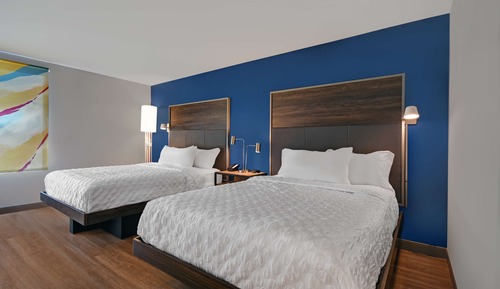 Zimmer, 2 Queen-Betten, barrierefrei (Roll-In Shower)