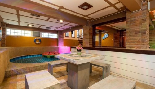 3 Bedrooms with Indoor Pool