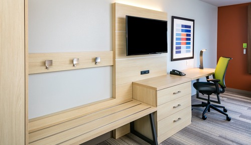 Standardzimmer, 2 Queen-Betten, barrierearme Badewanne (Communications)