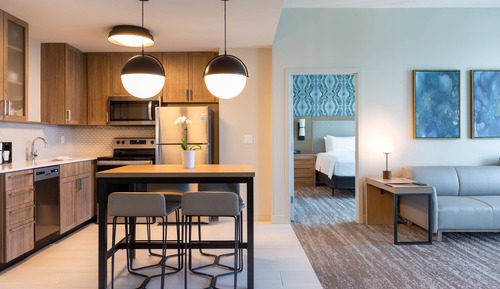 Suite, 1 Schlafzimmer (Mobility Accessible, Roll-In Shower)