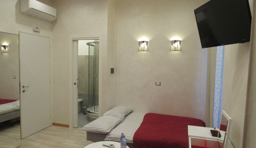 Superior-Doppel- oder -Zweibettzimmer (4)