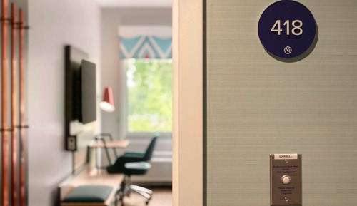 Zimmer, 2 Queen-Betten, barrierefrei (Roll-In Shower)