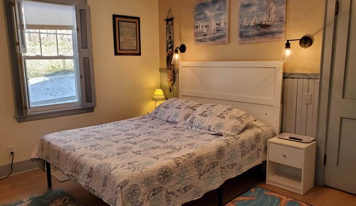 Signature-Zimmer, 1 Queen-Bett, Nichtraucher, Gartenblick (Cape Cod (Shared Bathroom))