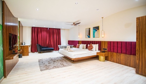 Club-Suite