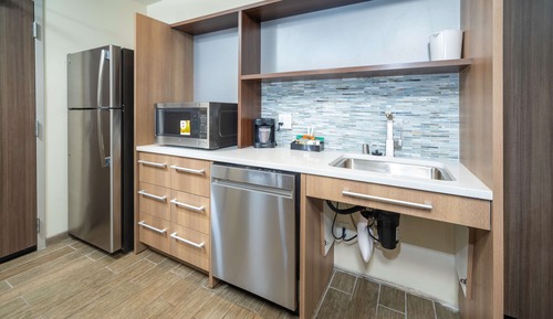Studio, 2 Queen-Betten, barrierefrei (Mobility & Hearing, Roll-in Shower)