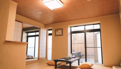 Zimmer (for 4 Guests, with Shower, No.8)