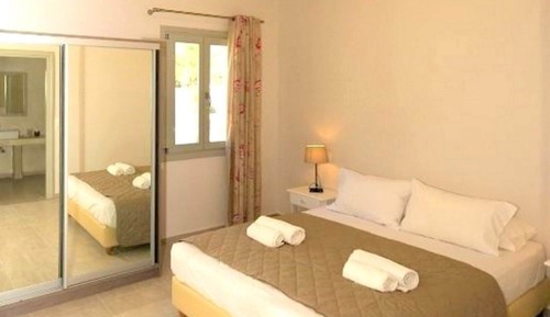 Standard-Studio, Poolblick (3 Adults)