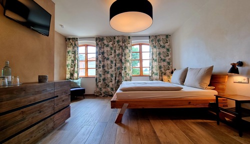 Deluxe-Suite, mit Bad (#6 Urbano NEU im EG)