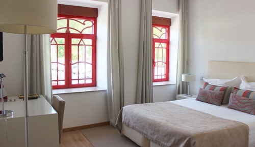 Standard-Doppel- oder -Zweibettzimmer