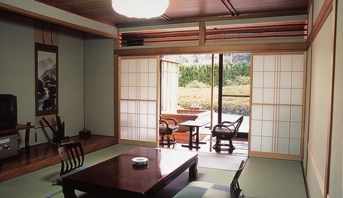 Zimmer (with Private Open-air Bath)