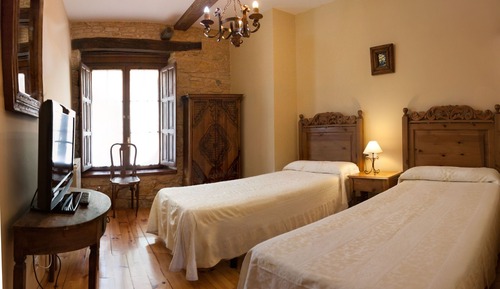 Traditional-Doppelzimmer
