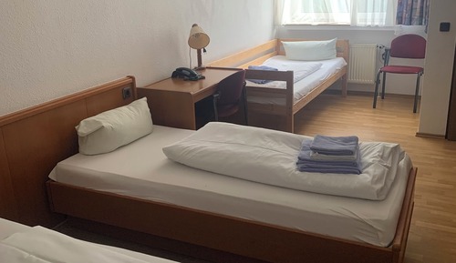 Dreibettzimmer