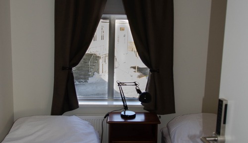 Zweibettzimmer, Gemeinschaftsbad