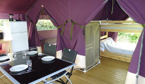 Ferienhütte, Gemeinschaftsbad (Eva)