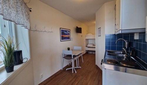 Zimmer (Alnölängan - Shared Shower)