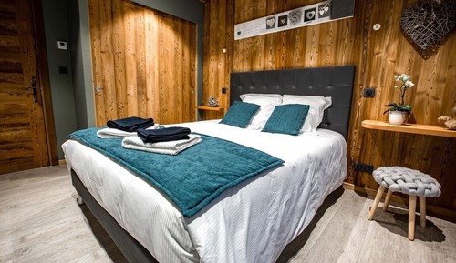 Standard-Doppelzimmer, Terrasse, Bergblick