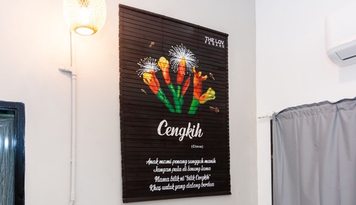 Cengkih Room