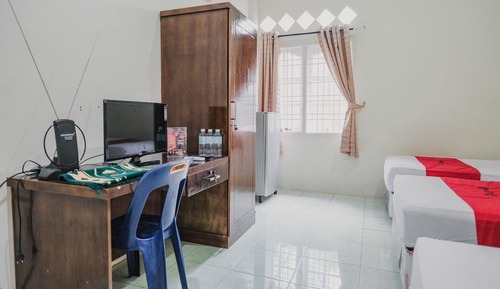 Familienzimmer (RedDoorz)