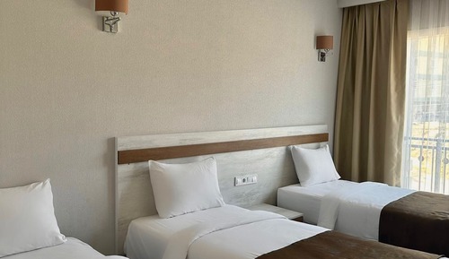 Standard-Dreibettzimmer