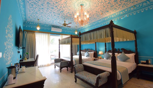 Royal-Zimmer