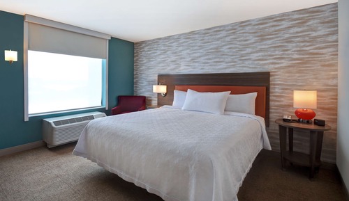 Suite, 1 King-Bett, barrierefrei (Mobility & Hearing, Roll-in Shower)