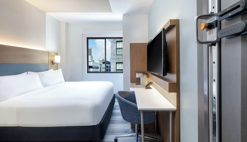 Standardzimmer, 1 King-Bett (Exercise Equipment)