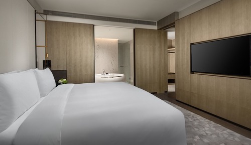 Suite, 1 Schlafzimmer (Dining and Meeting Area)