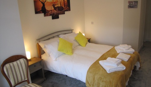 Deluxe-Doppelzimmer, mit Bad, Blick auf den Innenhof