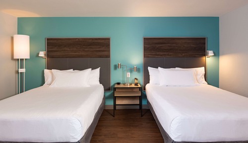 Zimmer, 2 Queen-Betten, barrierefrei (Hearing)