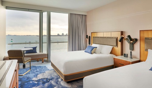 Zimmer, 2 Queen-Betten (Hearing, High Floor)